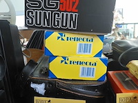 Lot 89 - vintage super 8 filmcamera en dialijsten - afbeelding 1 van  4