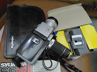 Lot 89 - vintage super 8 filmcamera en dialijsten - afbeelding 4 van  4