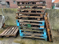 Lot 89 - waarborgpalletten. 13 stuks