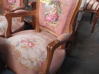 Lot 899 - armstoelen louis xv. 2 stuks - afbeelding 2 van  4