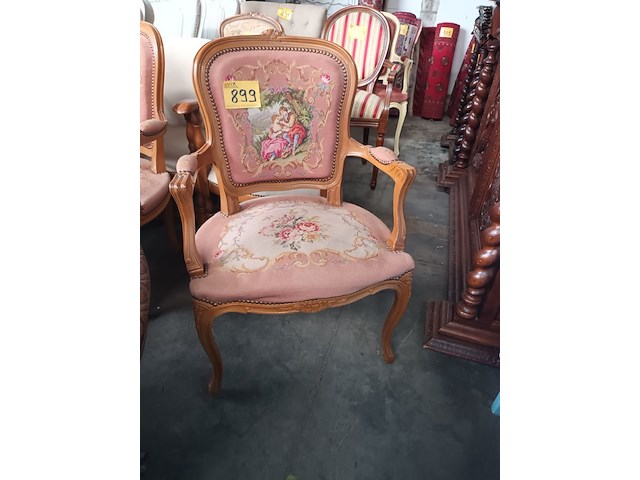 Lot 899 - armstoelen louis xv. 2 stuks - afbeelding 3 van  4