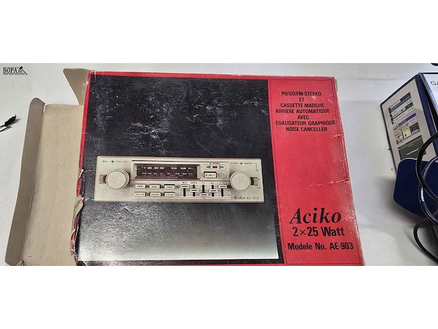 Lot 9 - auto radio- cd speler kenwood en aciko - afbeelding 3 van  4