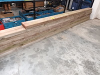 Lot 9 - baddingen. 8 stuks - afbeelding 1 van  4