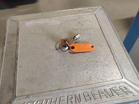 Lot 9 - beaver automaat stickys gevuld - afbeelding 3 van  3