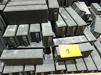 Lot 9 - betonklinkers - afbeelding 4 van  4