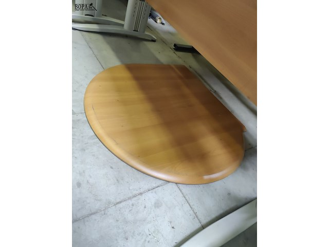 Lot 9 - bureel met aanbouw - afbeelding 4 van  4