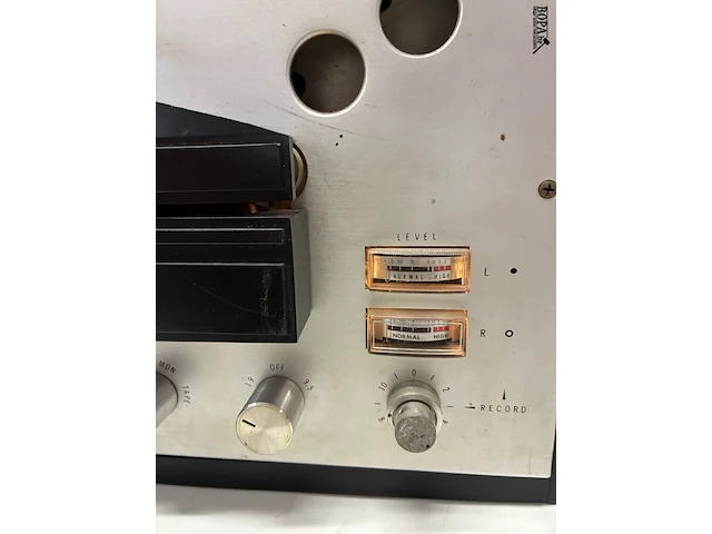 Lot 9 - carad professional stereo - afbeelding 3 van  3