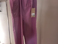 Lot 9 - damesbroeken en rok l en xl. 4 stuks - afbeelding 4 van  4