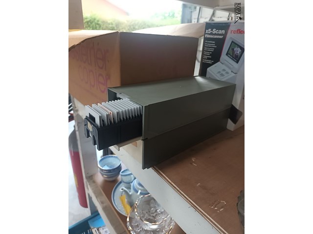 Lot 9 - dia’s, filmscanner en antieke kijker - afbeelding 3 van  6