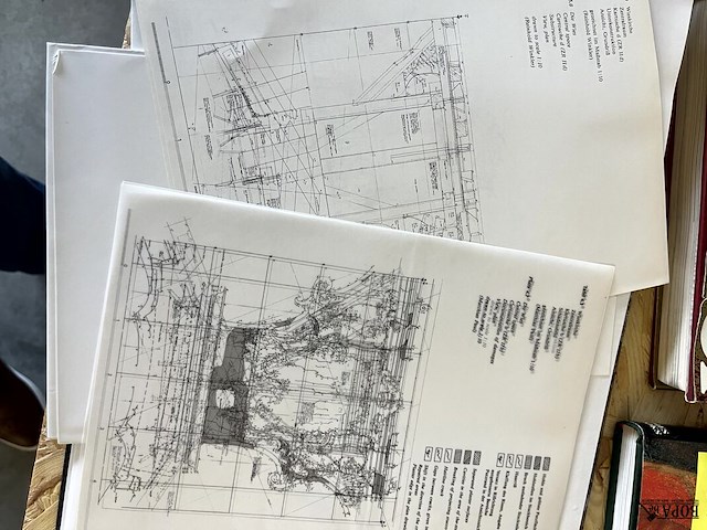 Lot 9 - die weis history and restoration met een 5 tal plannen - afbeelding 6 van  6