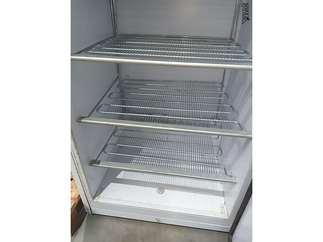 Lot 9 - diepvrieskast - afbeelding 3 van  4