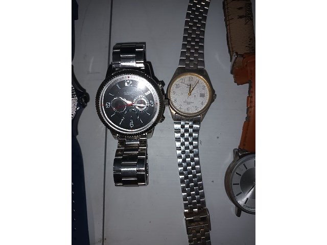 Lot 9 - heren polshorloges. 9 stuks - afbeelding 4 van  6