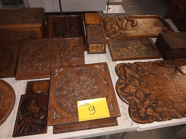 Lot 9 - houten decoratie. 16 stuks - afbeelding 1 van  7