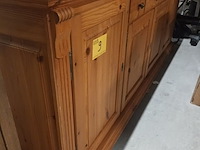 Lot 9 - houten dressoir kast - afbeelding 2 van  3