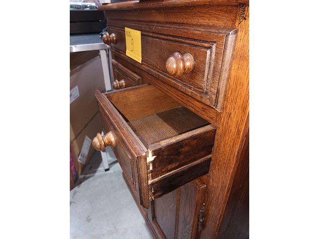 Lot 9 - houten kast - afbeelding 4 van  4