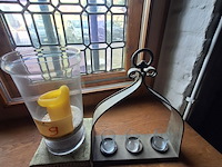 Lot 9 - kaars- en theelichthouder. 2 stuks