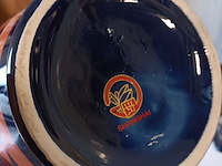 Lot 9 - kobalt blauwe vazen. 2 stuks - afbeelding 2 van  4