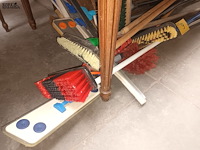 Lot 9 - kuismateriaal. 19 stuks - afbeelding 3 van  3