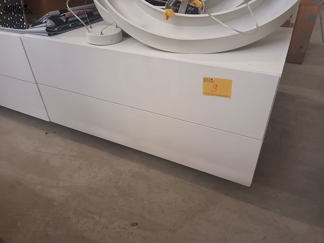 Lot 9 - ladeblok blum - afbeelding 1 van  4