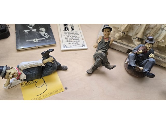 Lot 9 - lot chaplin figuren en kaders ong 13 stuks - afbeelding 3 van  9