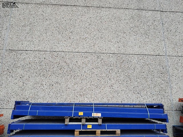 Lot 9 - palletstelling met 18 staanders - afbeelding 3 van  4
