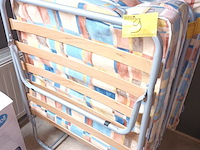 Lot 9 - plooibed - afbeelding 1 van  3