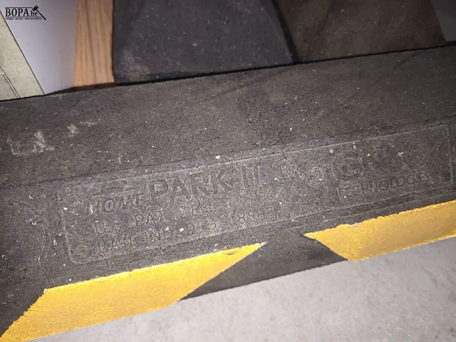 Lot 9 - rubberen parkeerstop. 5 stuks - afbeelding 4 van  5