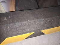 Lot 9 - rubberen parkeerstop. 5 stuks - afbeelding 4 van  5