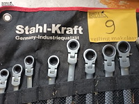 Lot 9 - set steek-ringsleutels - afbeelding 2 van  4
