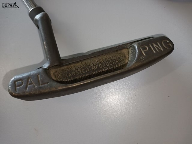 Lot 9 - vintage golf clubs. 3 stuks - afbeelding 2 van  6