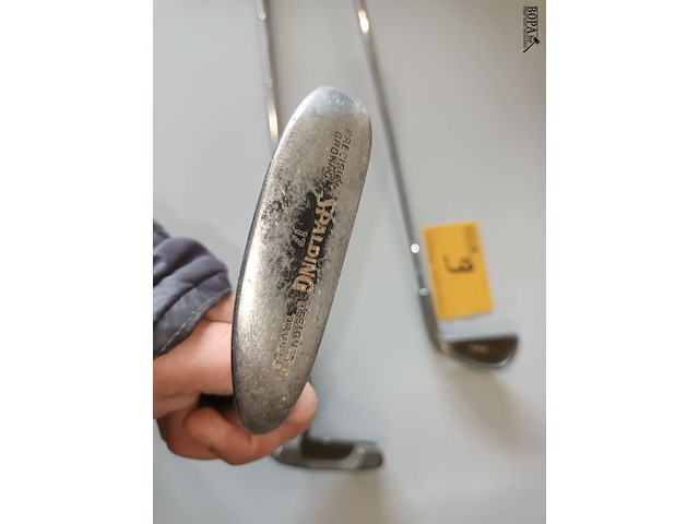 Lot 9 - vintage golf clubs. 3 stuks - afbeelding 4 van  6
