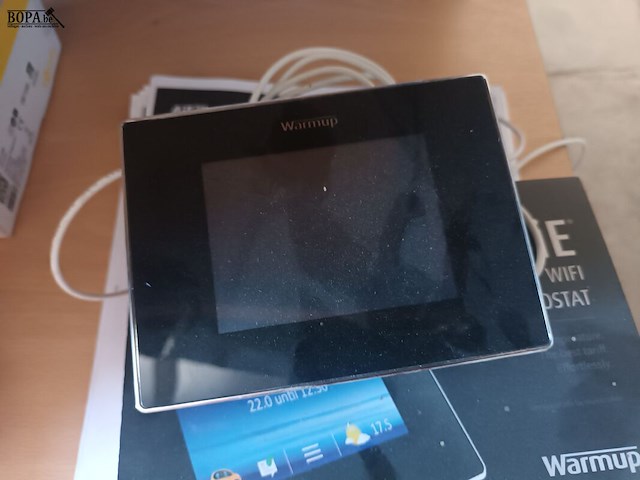 Lot 9 - warmup smart wifi thermostaat - afbeelding 2 van  3