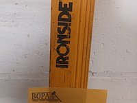 Lot 9 - waterpas ironside. 2 stuks - afbeelding 2 van  4
