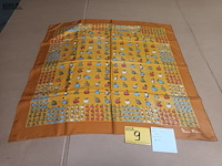 Lot 9 - zijden sjaal nina ricci