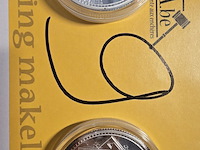 Lot 9 - zilveren 5 dollar munt uit tokelau 2 stuks - afbeelding 1 van  3