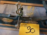 Lot 90 - antieke weegschaal onderstel. 2 stuks - afbeelding 2 van  5