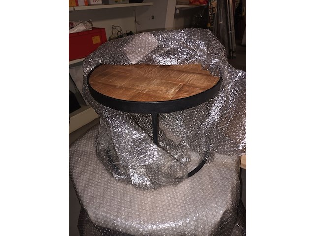 Lot 90 - bijzettafels. 3 stuks - afbeelding 2 van  4