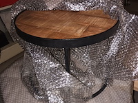 Lot 90 - bijzettafels. 3 stuks - afbeelding 2 van  4