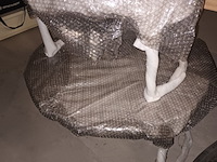 Lot 90 - bijzettafels. 3 stuks - afbeelding 3 van  4