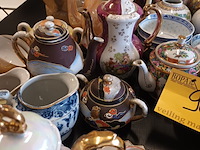 Lot 90 - grote partij tafelgerei in porselein. 80 stuks - afbeelding 7 van  8