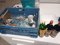 Lot 90 - huisraad en drank - afbeelding 2 van  4