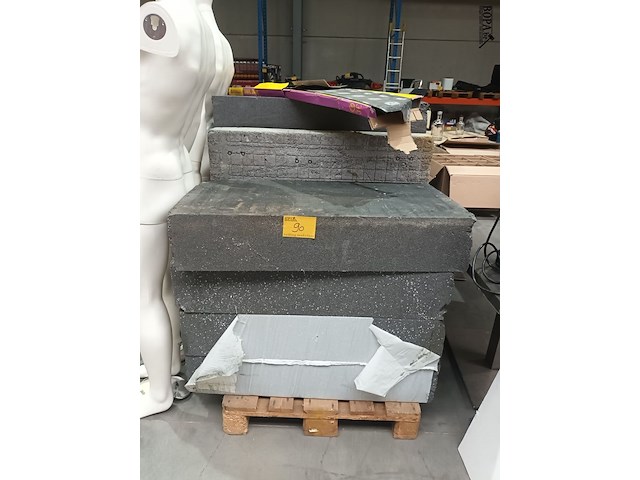 Lot 90 - isolatie blokken en ondervloer - afbeelding 1 van  5