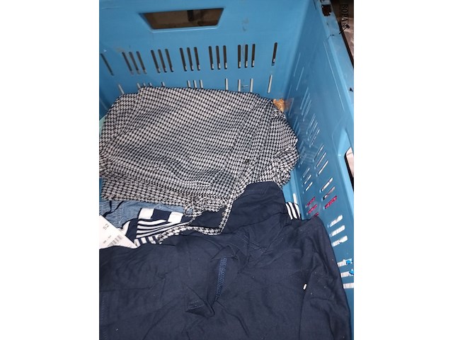 Lot 90 - kledij - afbeelding 5 van  5