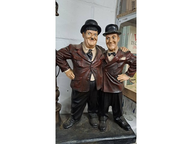 Lot 90 - laurel & hardy - afbeelding 2 van  2