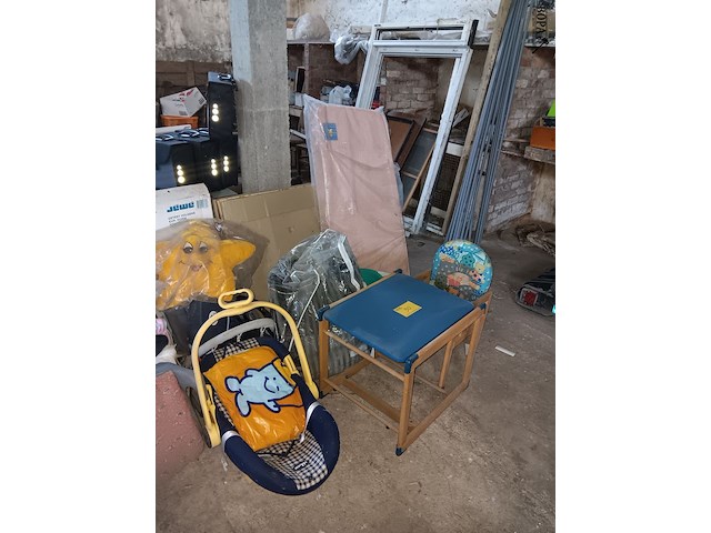 Lot 90 - lot kinder assortiment - afbeelding 1 van  7