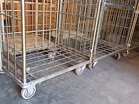 Lot 90 - rolcontainer. 2 stuks - afbeelding 2 van  2