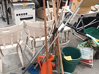 Lot 90 - schoonmaakmateriaal - afbeelding 1 van  5