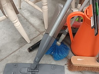 Lot 90 - schoonmaakmateriaal - afbeelding 4 van  5