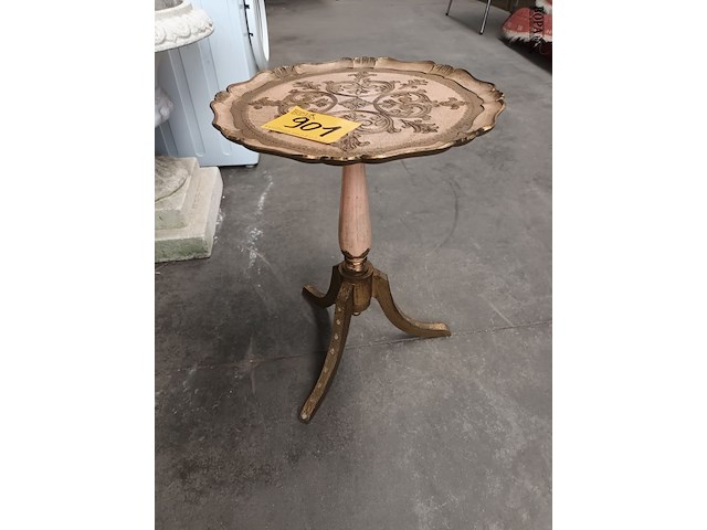 Lot 901 - rond bijzettafeltje - afbeelding 1 van  3