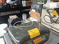 Lot 91 - digitale weegschaal ishida - afbeelding 1 van  4